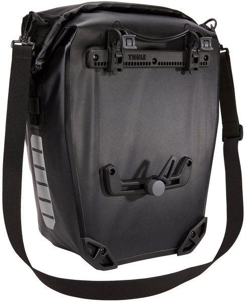 Thule Shield Pannier 25L Pair - www.cyclesmith.ca