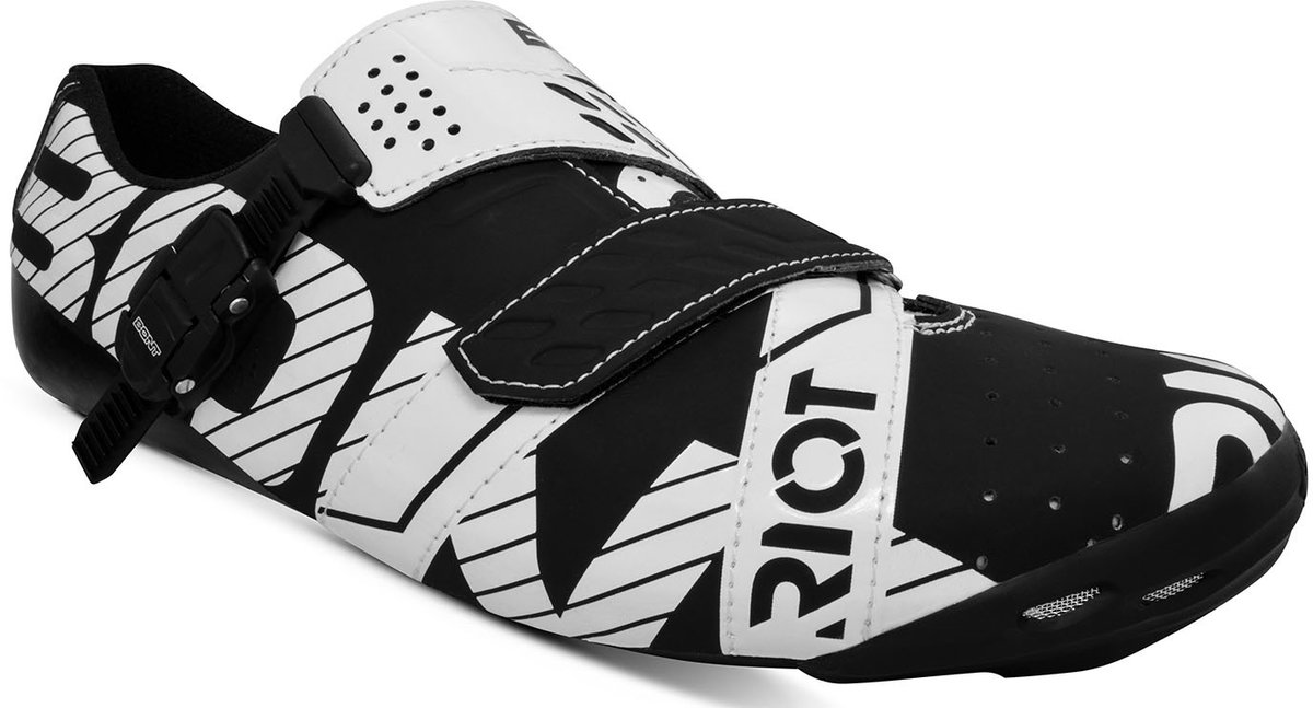 bont riot buckle road shoes