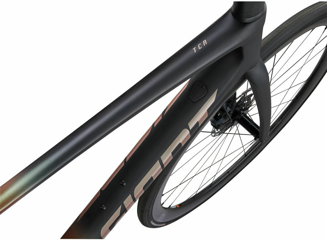 Le Giant TCR Advanced Pro Disc 0 élu Vélo de Route de l'Année par