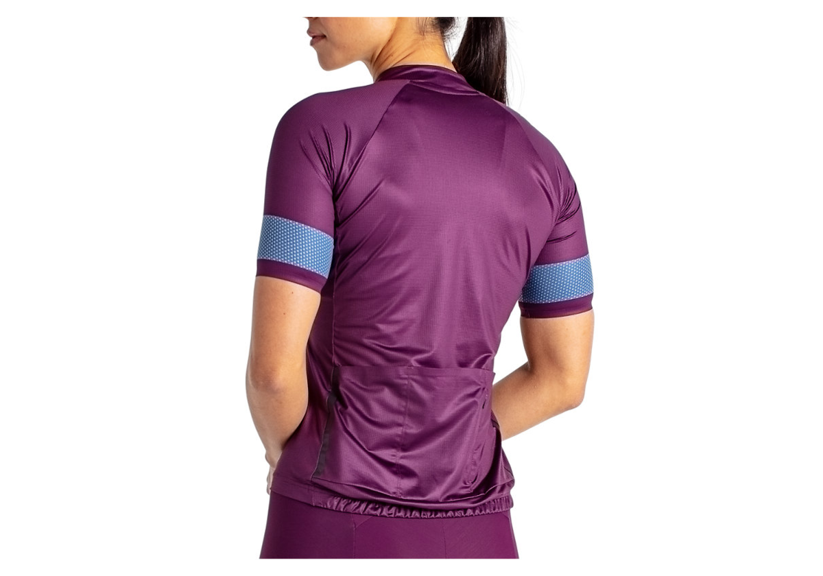 specialized women's clothing