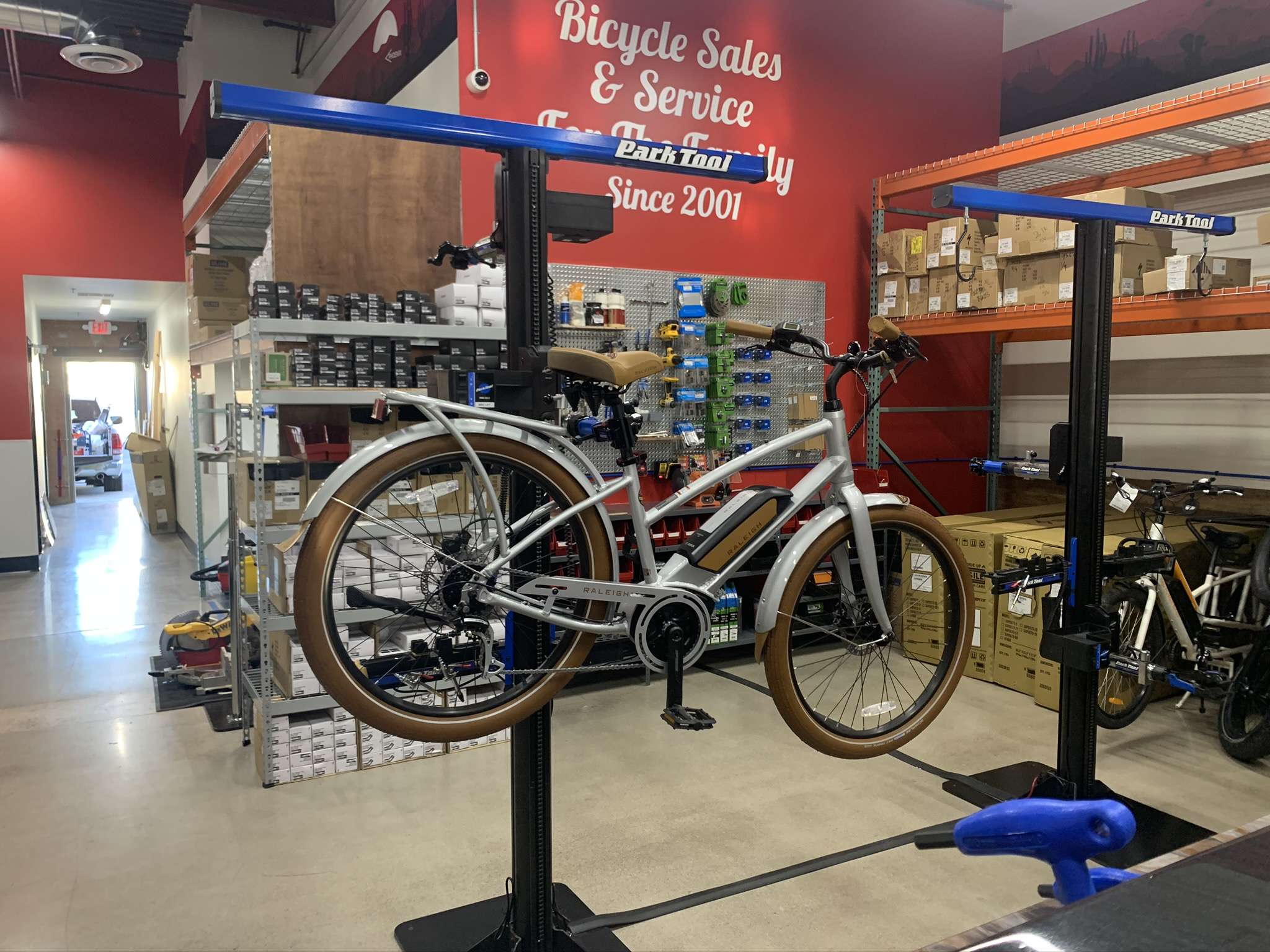 bicycle store near me open now