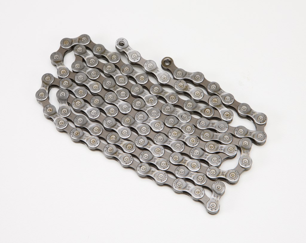 kmc z72 8 speed chain