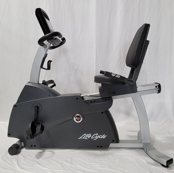 Life fitness r1 recumbent bike online review