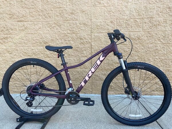 Trek marlin sale 6 matte mulberry