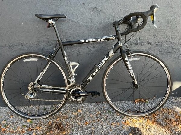 Cahaba Cycles Pre Owned 2012 Trek 1.5 Compact Black White Size 56 cm Cahaba Cycles Birmingham AL