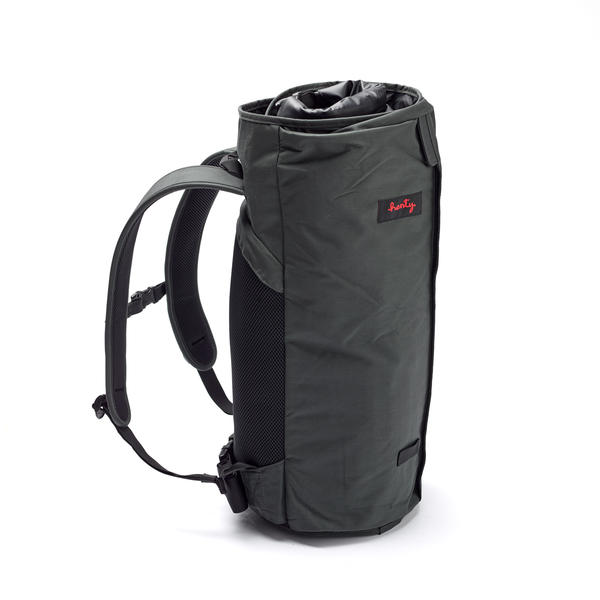 Henty Wingman Backpack - Sweet Pete's Bike Shop Toronto