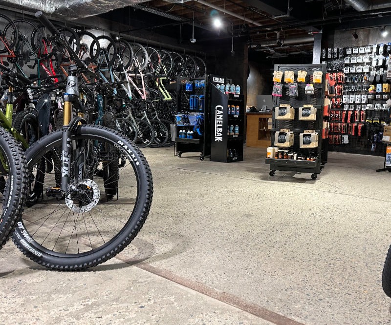 District bike deals shop