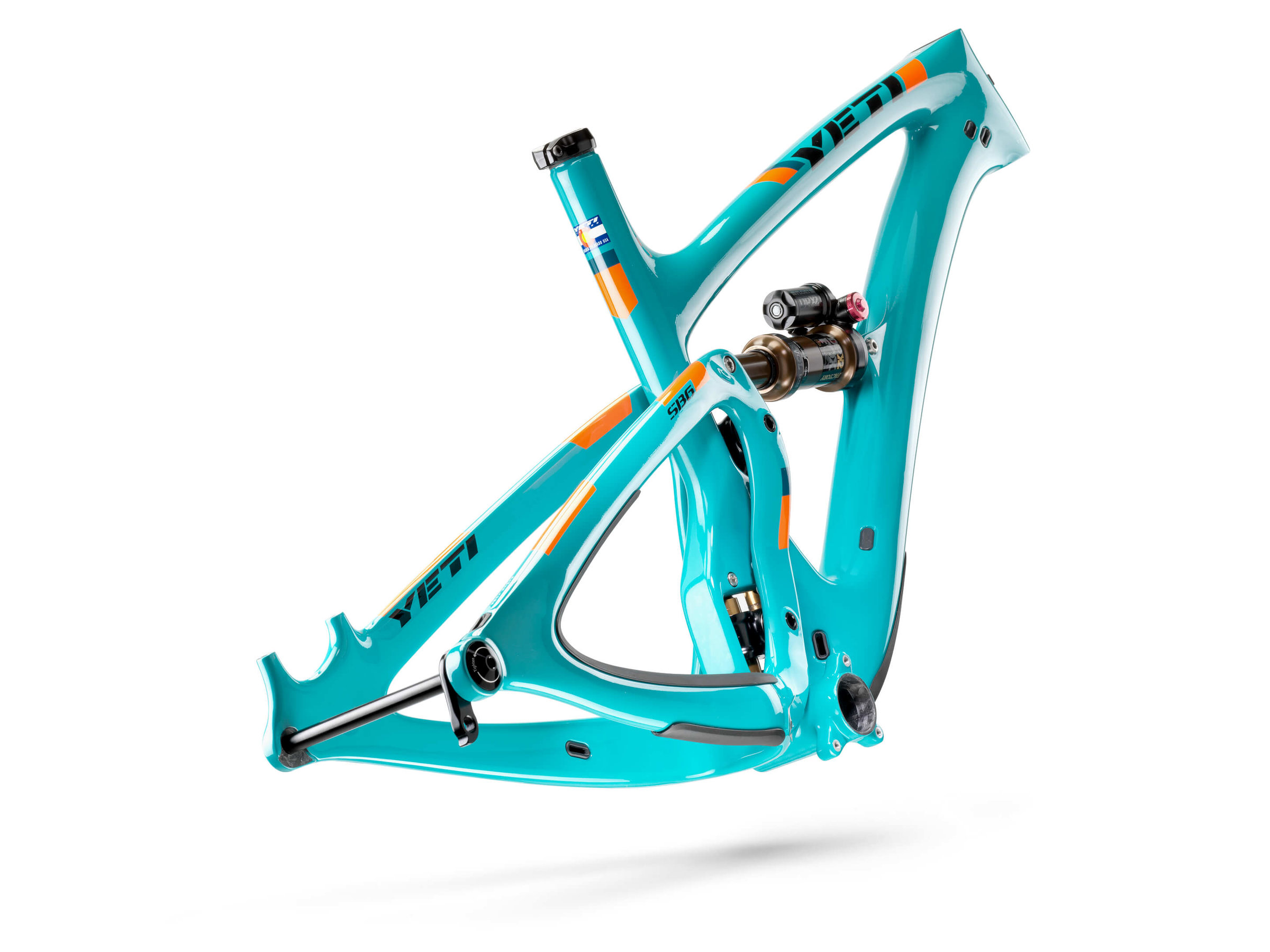 https://www.sefiles.net/merchant/4105/images/zoom/2018_YetiCycles_Frame_SB6_TS_Turq_031.jpg