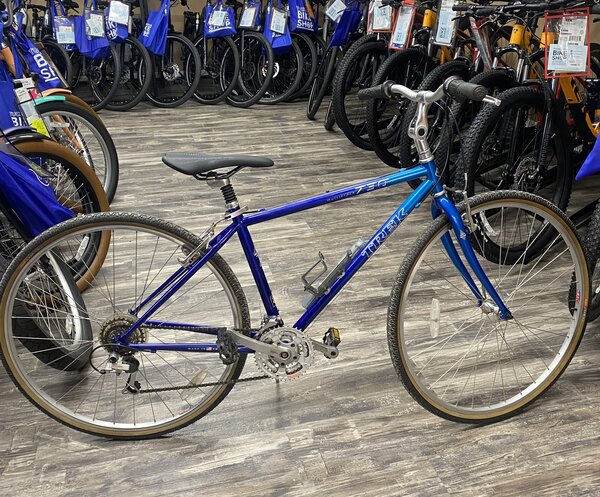 Used Bike Used Trek Multitrack 730 17 Blue www.tuckahoebikeshop