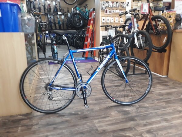 Trek 1.1 shop alpha blue