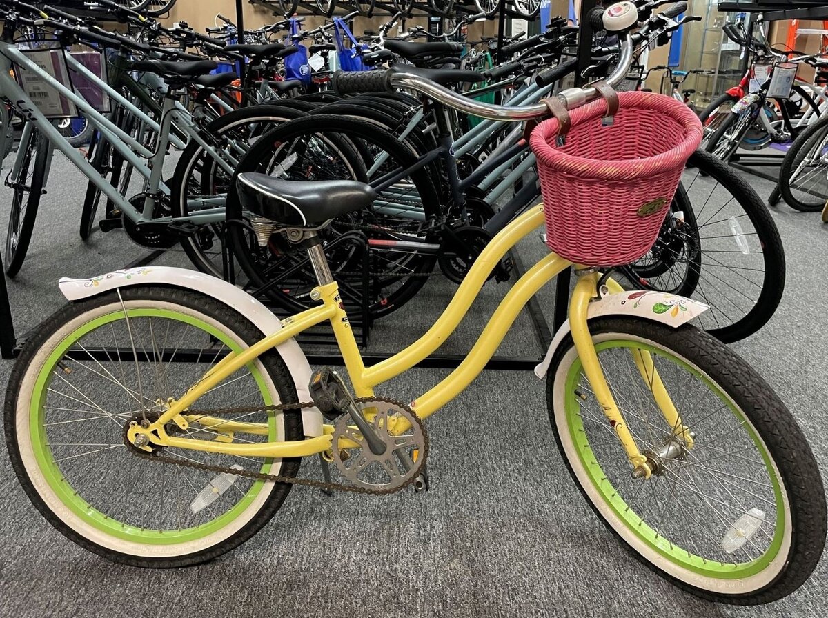 Yellow huffy cranbrook cruiser hot sale