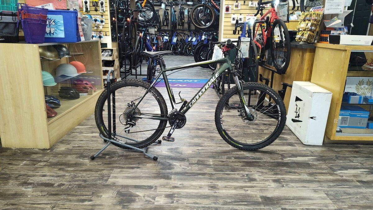 Used Bike Used Cannondale Trail Six MTB 24 sp Green Medium - www ...