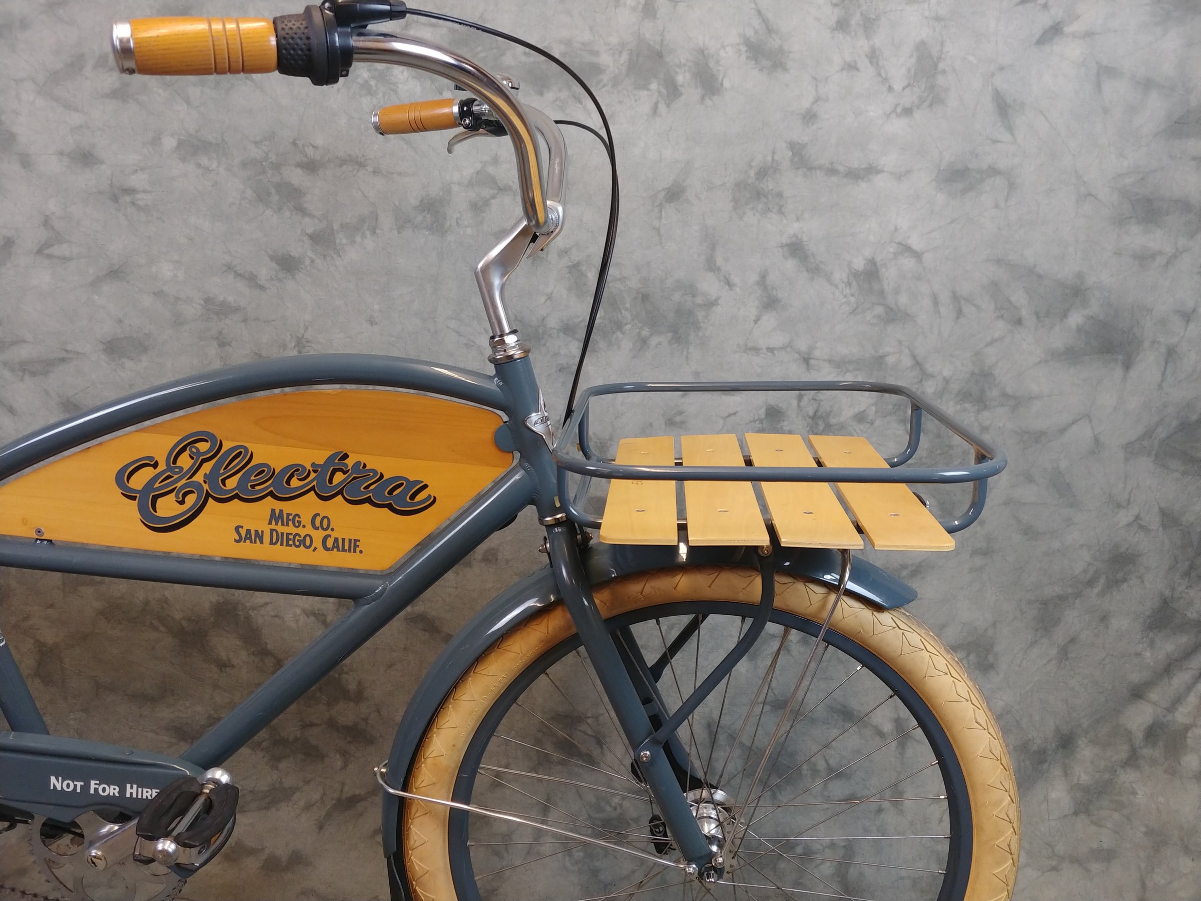 electra delivery bike