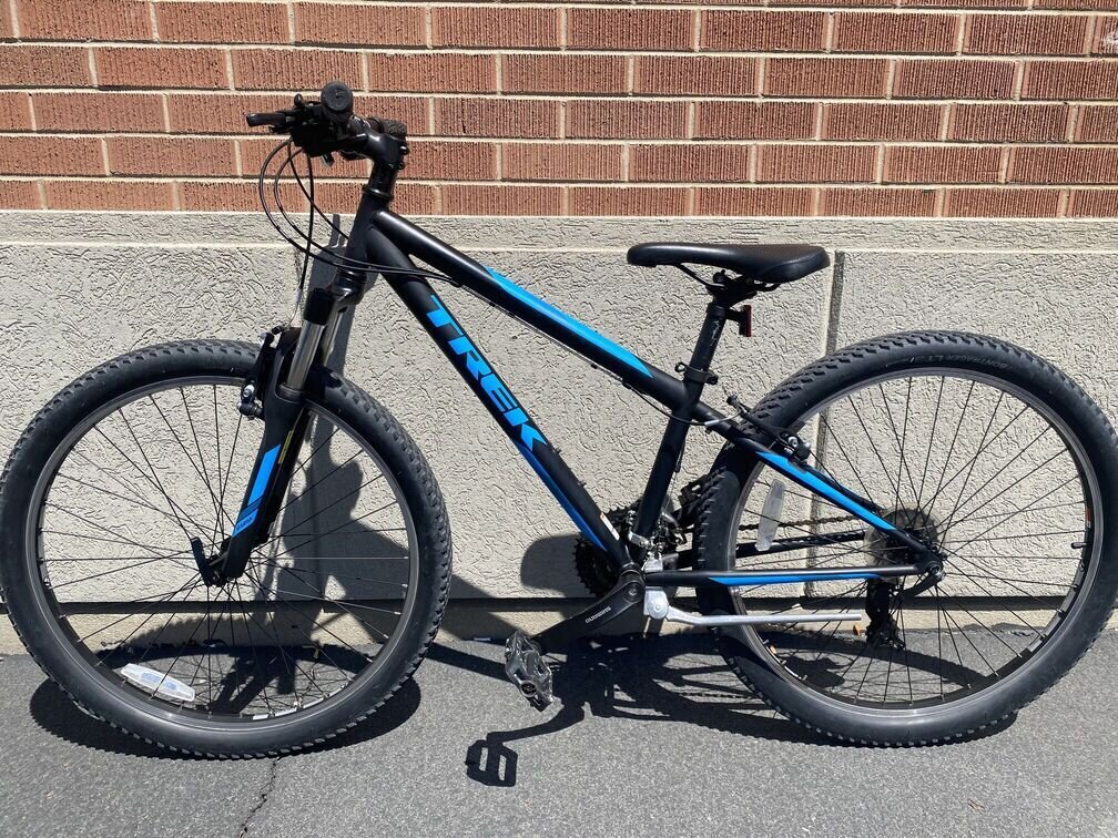 Trek 820 2024 2019