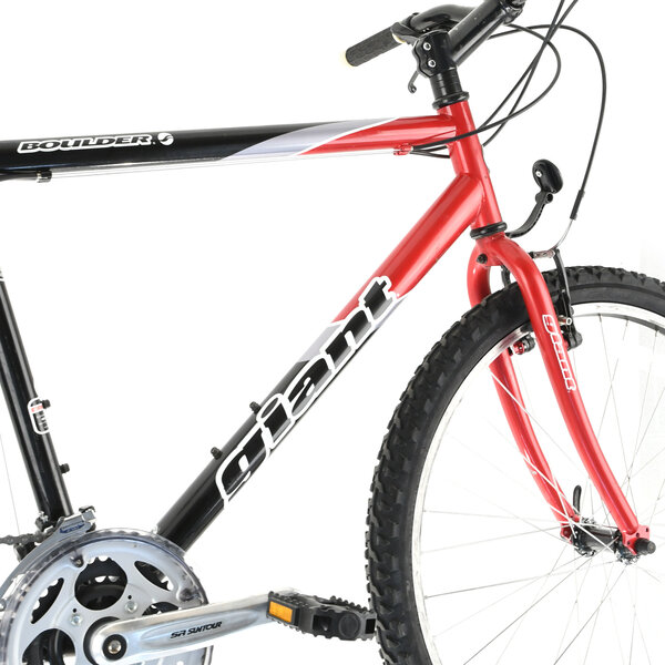 Giant boulder 4130 light cheap mountain bike