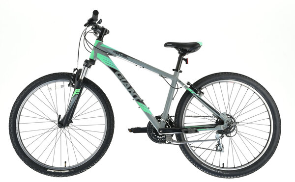 2018 giant 2024 revel 2