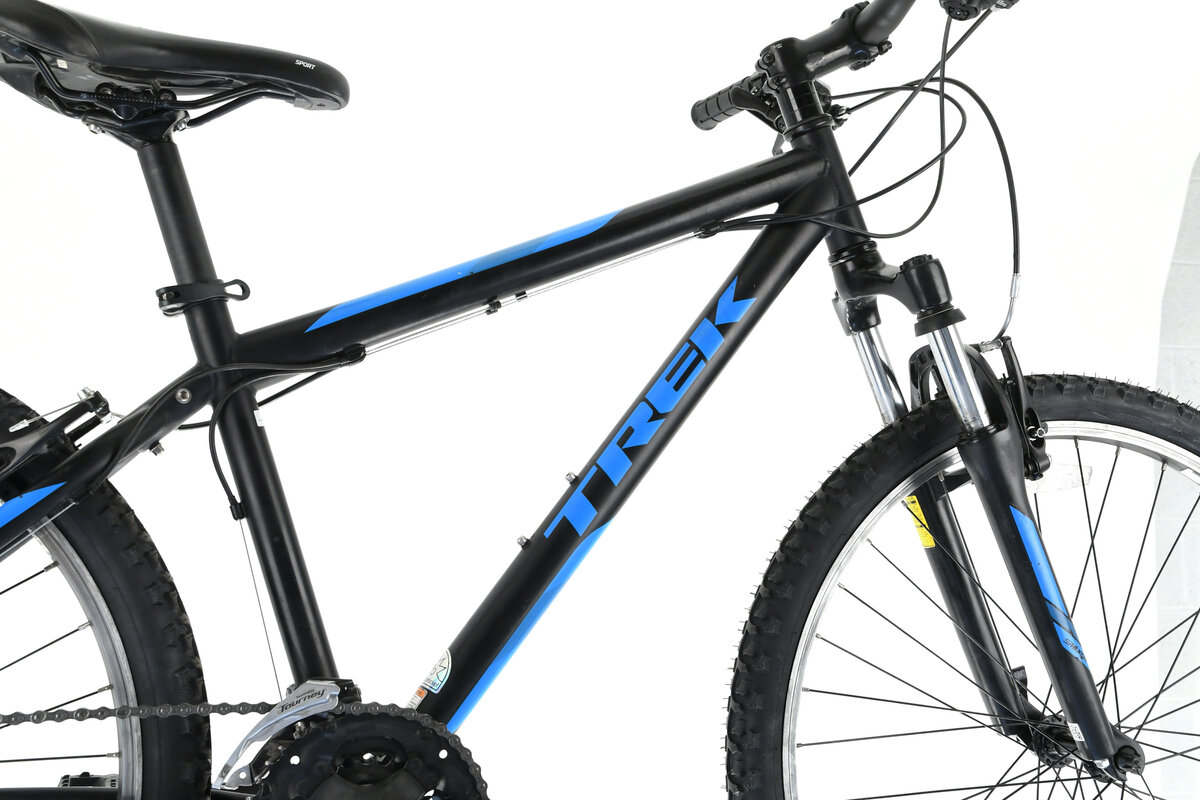 Trek 820 store 16 inch