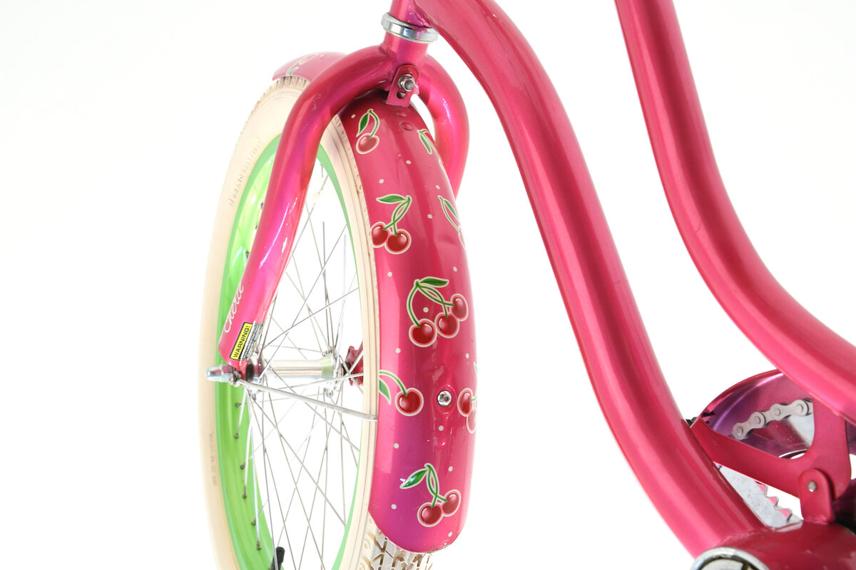 Electra cherry 2025 beach cruiser