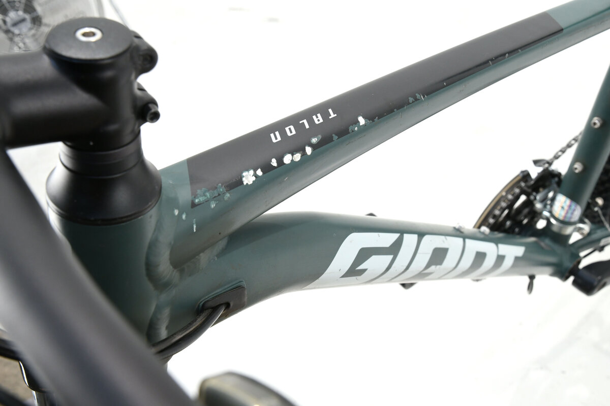 Giant frame deals 27.5 price