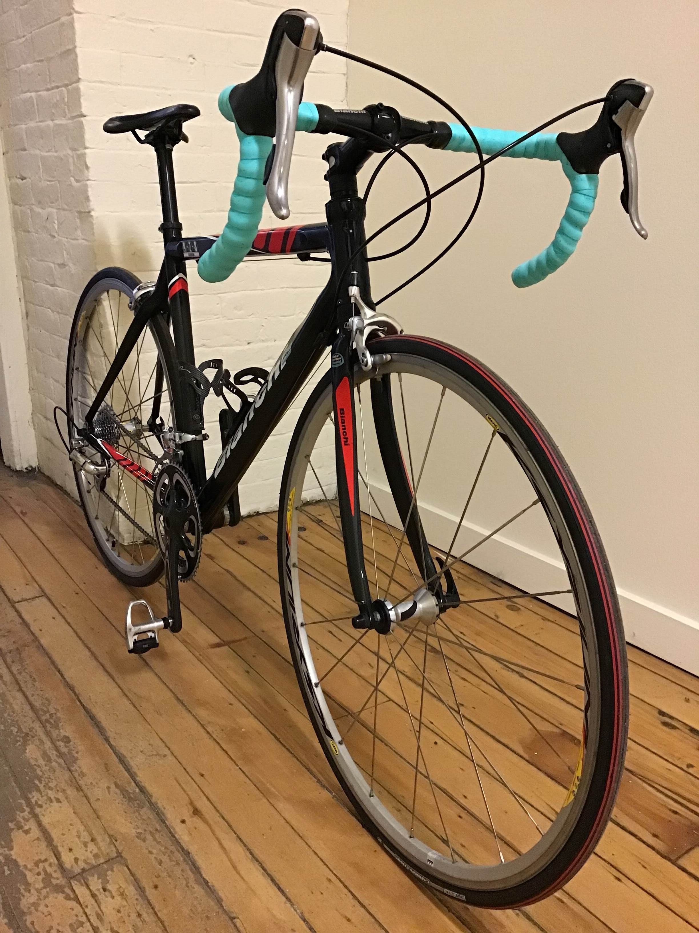 Second hand bianchi road bike best sale for sale