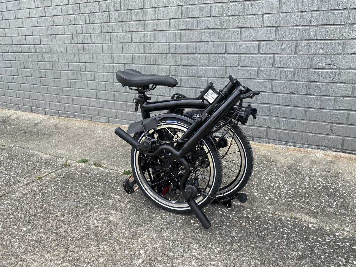 Brompton m2l best sale black titan