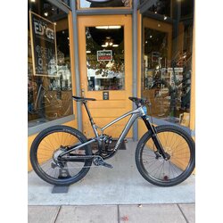 Giant demo bikes for sale online