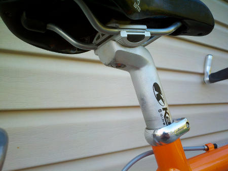 bike seat bolt